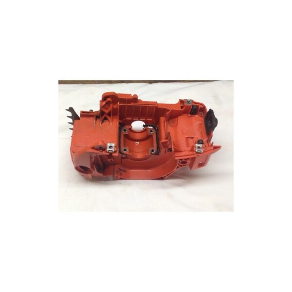 Carter moteur tronconneuse HUSQVARNA 340 - 345 - 350 - 351 en bon etat