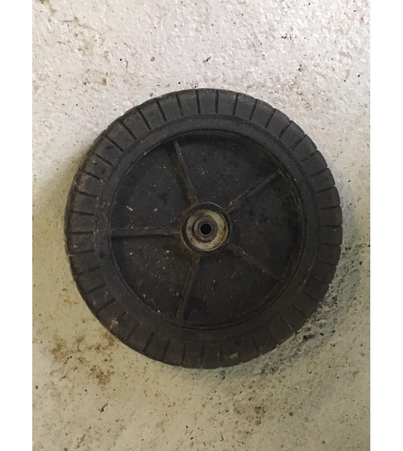 roue de tondeuse castelgarden rl 534 tr en bon etat