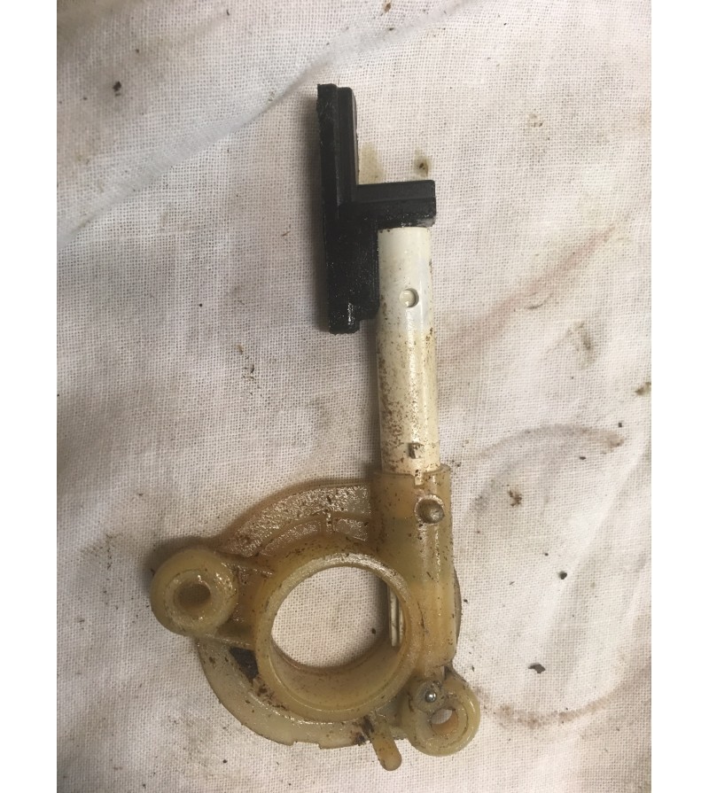 pompe a huile de tronconneuse echo cs 2900 en bon etat