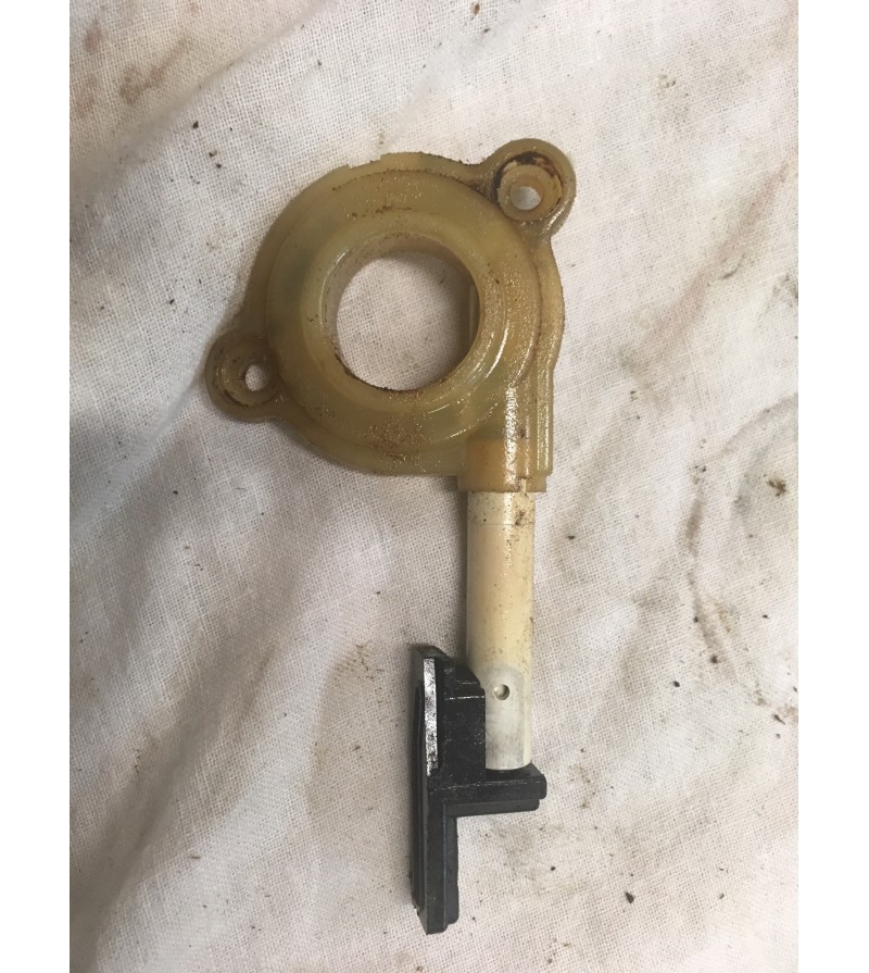pompe a huile de tronconneuse echo cs 2900 en bon etat