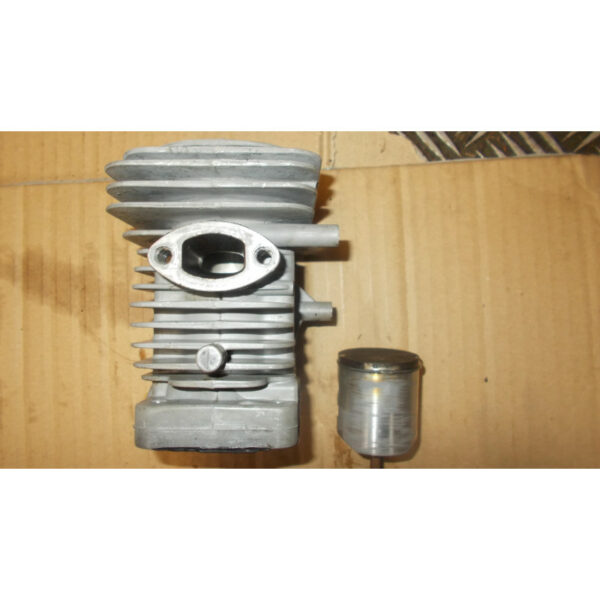 Cylindre et piston pour tronconneuse Husqvarna 240