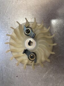 Volant moteur ECHO CS 4600 1615680032631